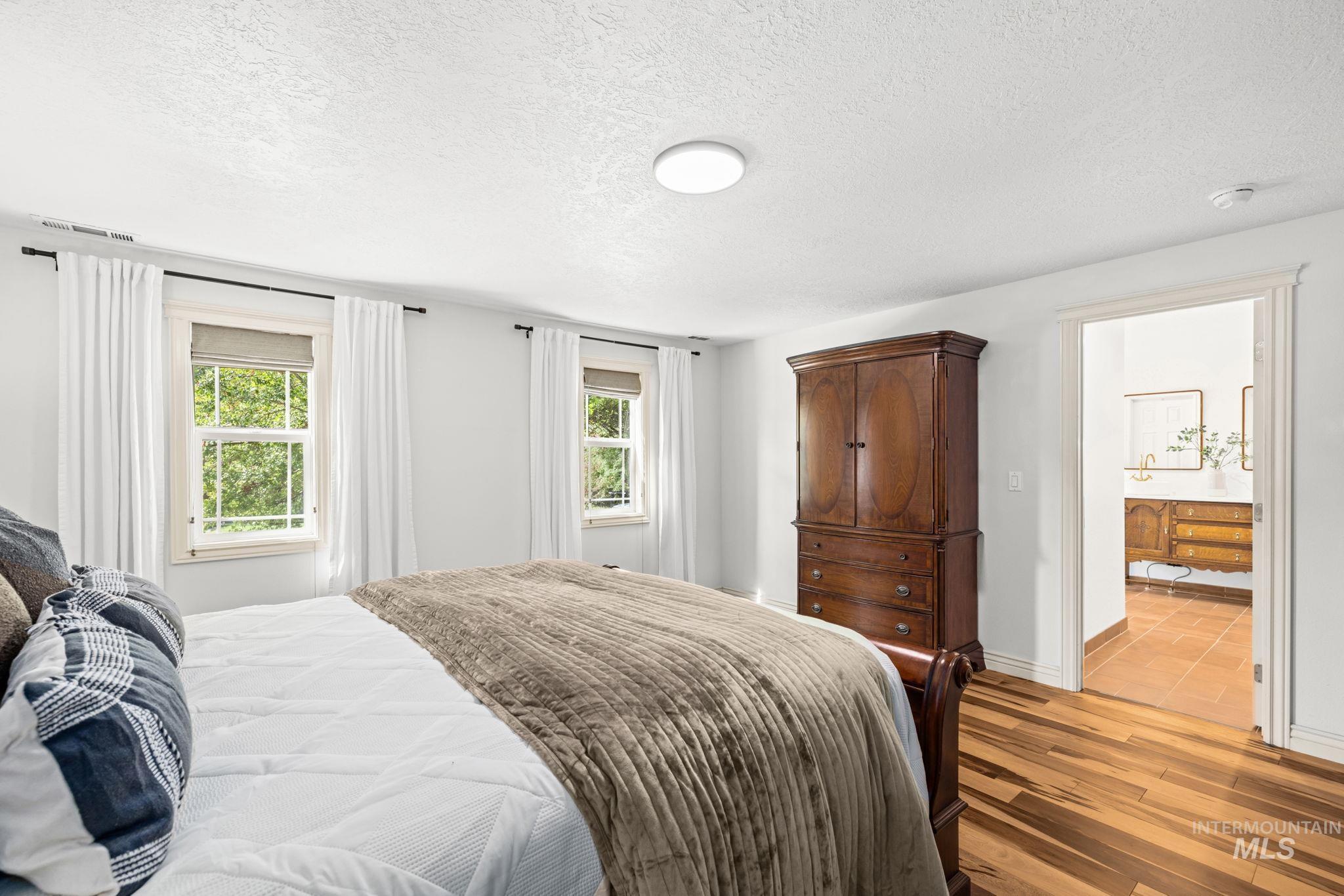 3152 S Ithaca Ave Property Photo 16