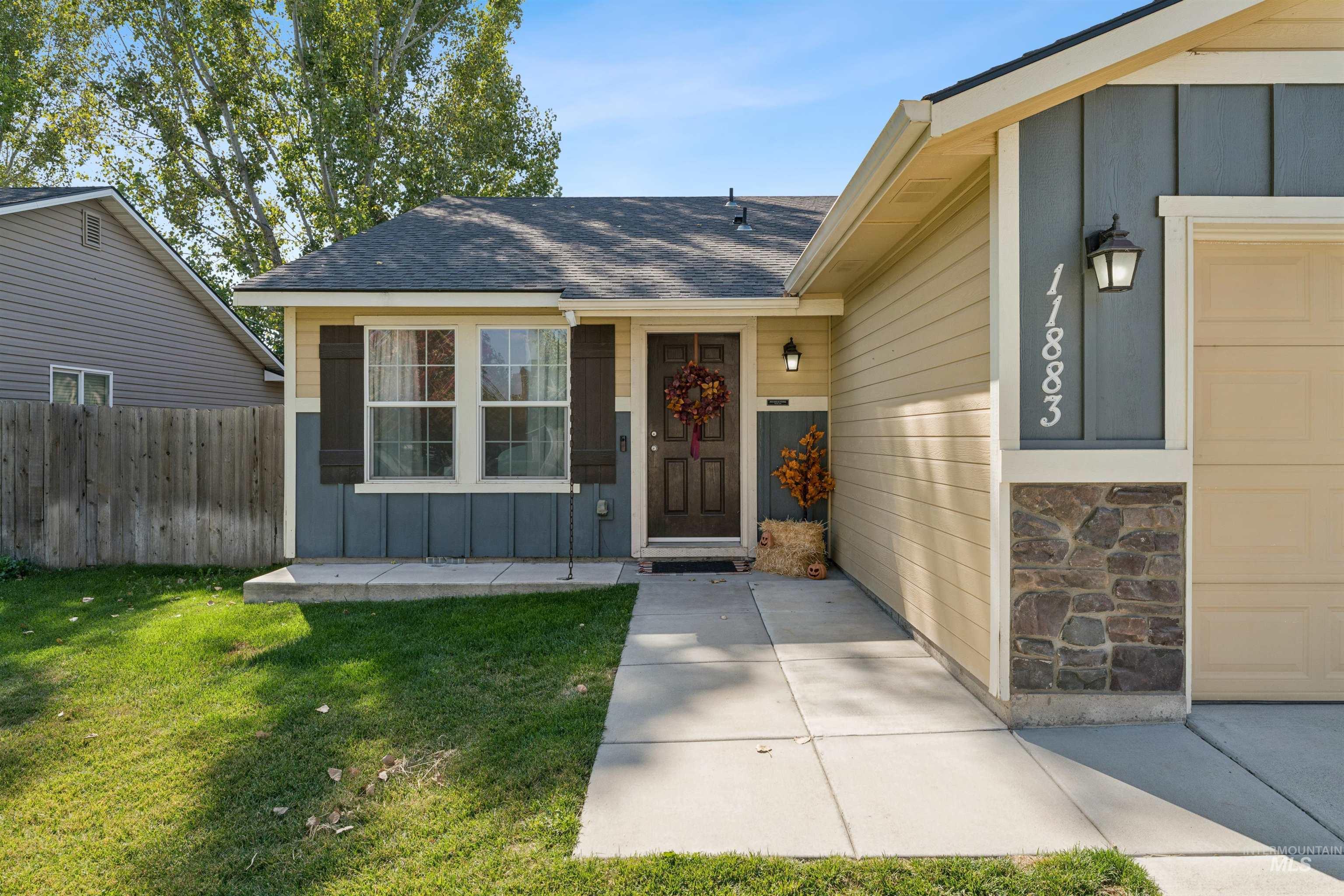 11883 Tidewater Street Property Photo 5