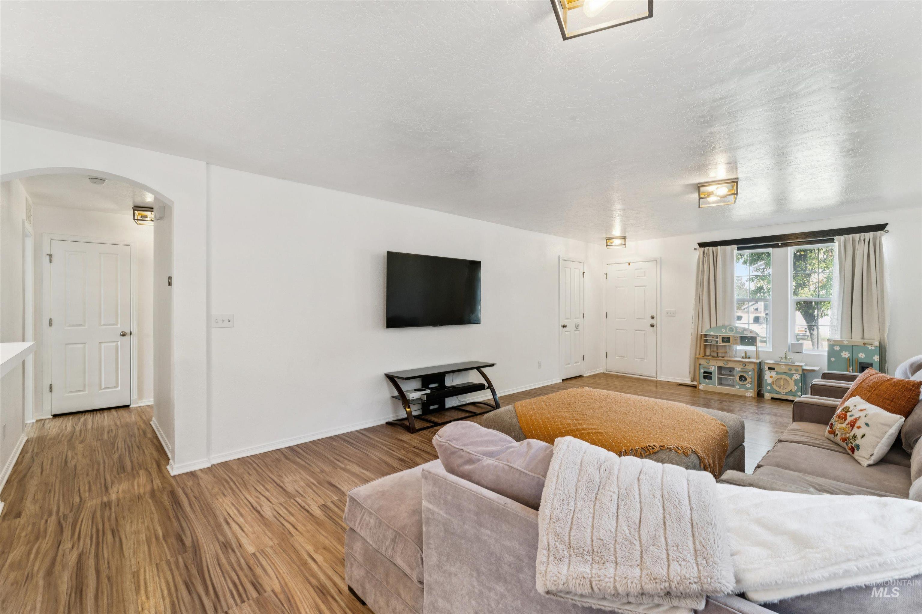 11883 Tidewater Street Property Photo 15