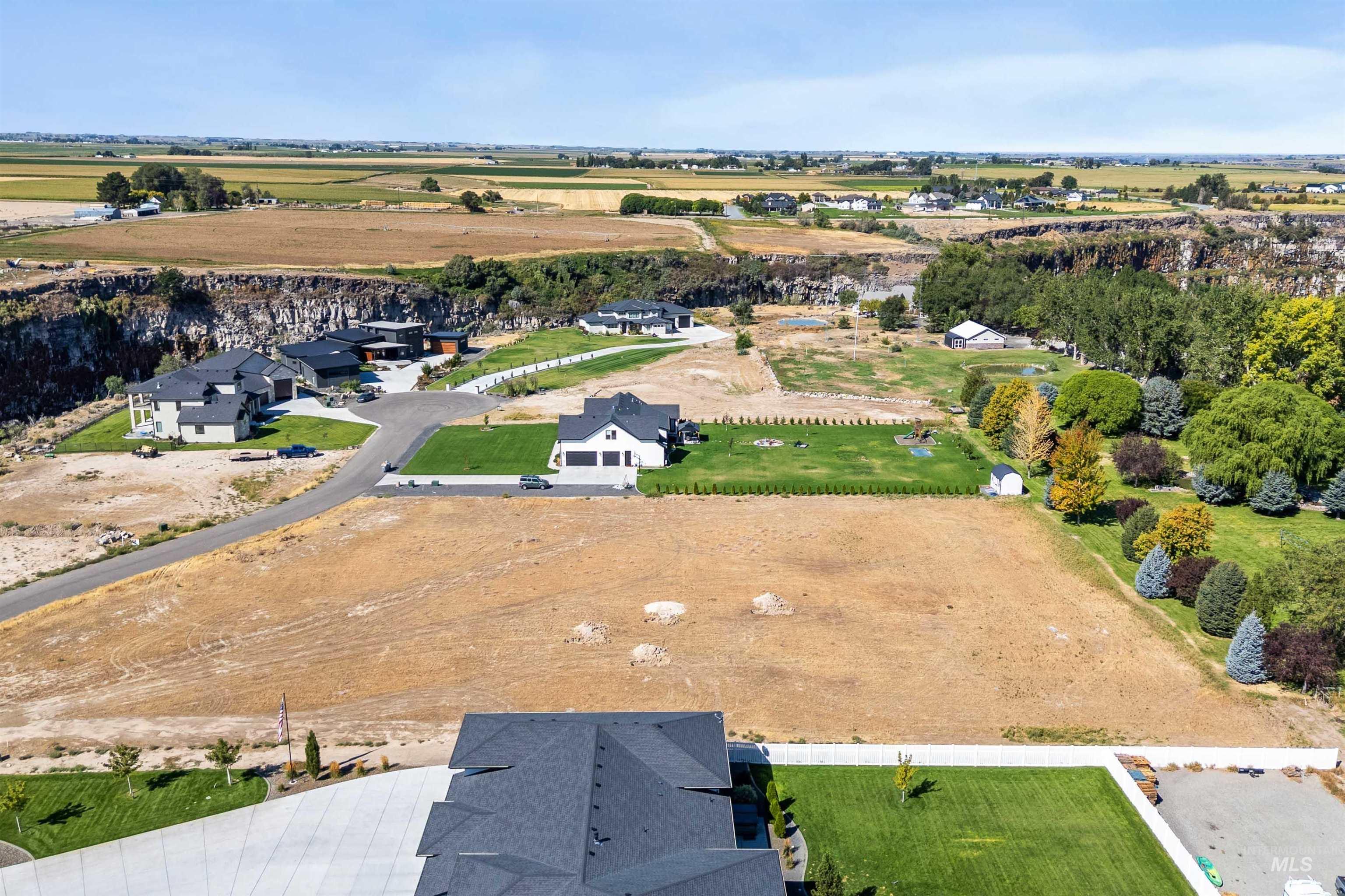 2644 E 4267 N Property Photo 8