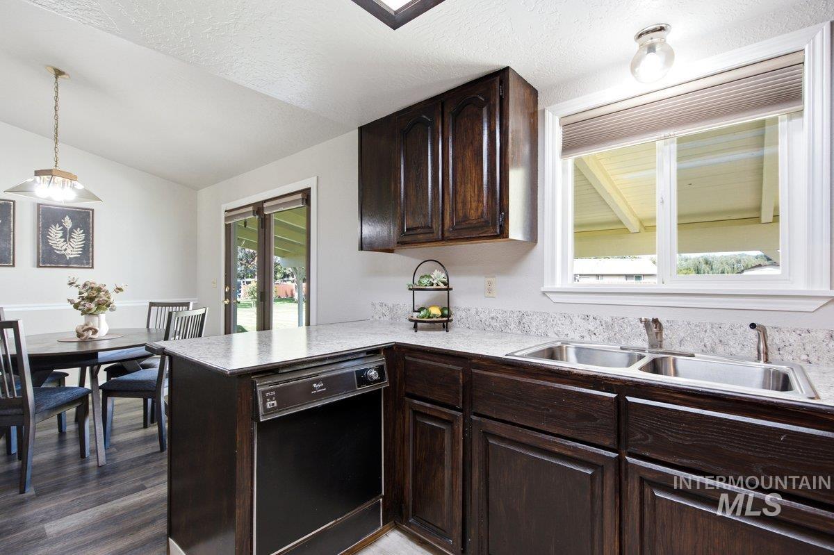 2020 E Kentucky Drive Property Photo 12