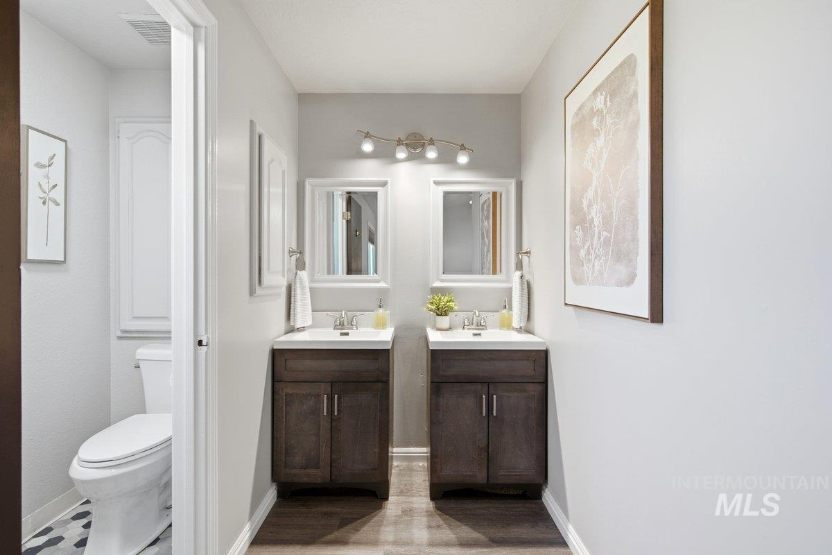 2020 E Kentucky Drive Property Photo 16