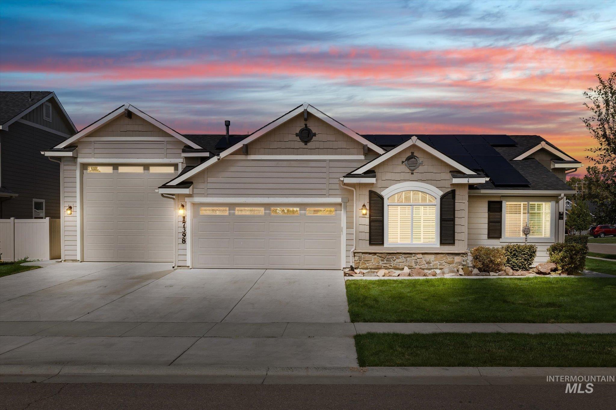 17398 N Flagstaff Way Property Photo 1