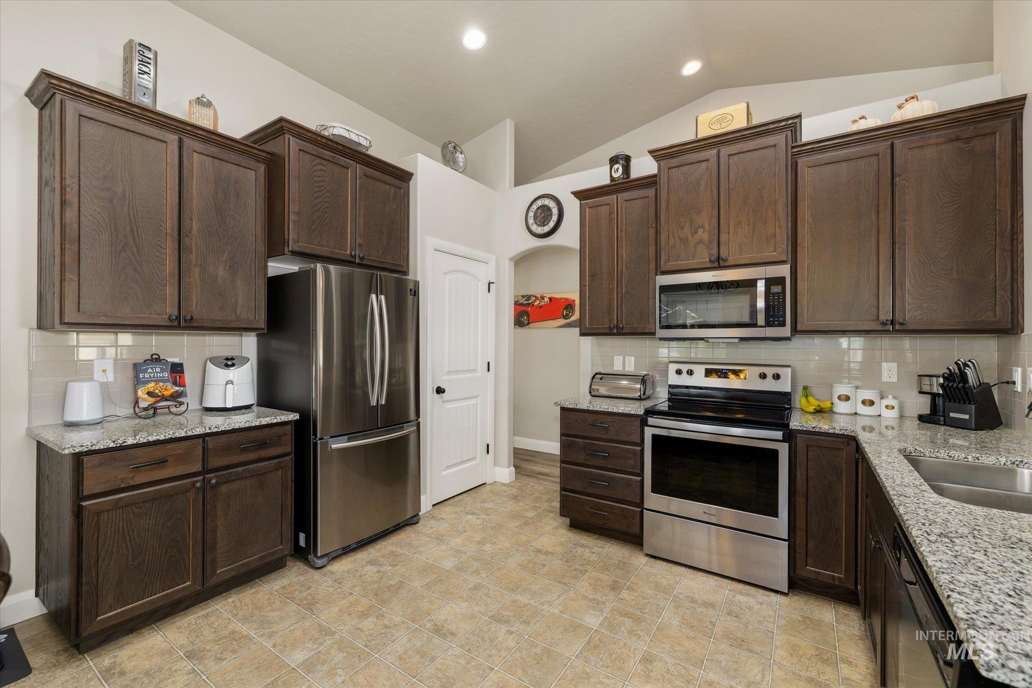 17398 N Flagstaff Way Property Photo 16