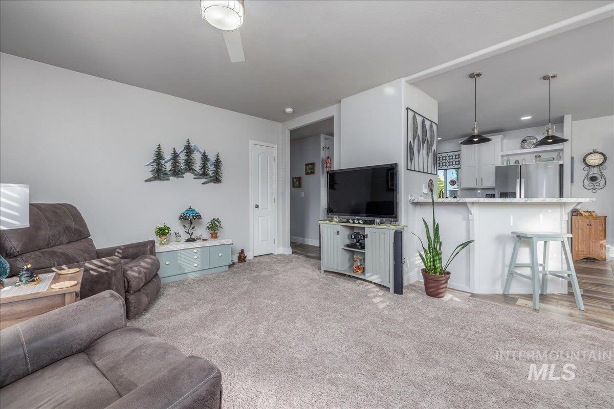 8225 Blue Ridge Ln Property Photo 8