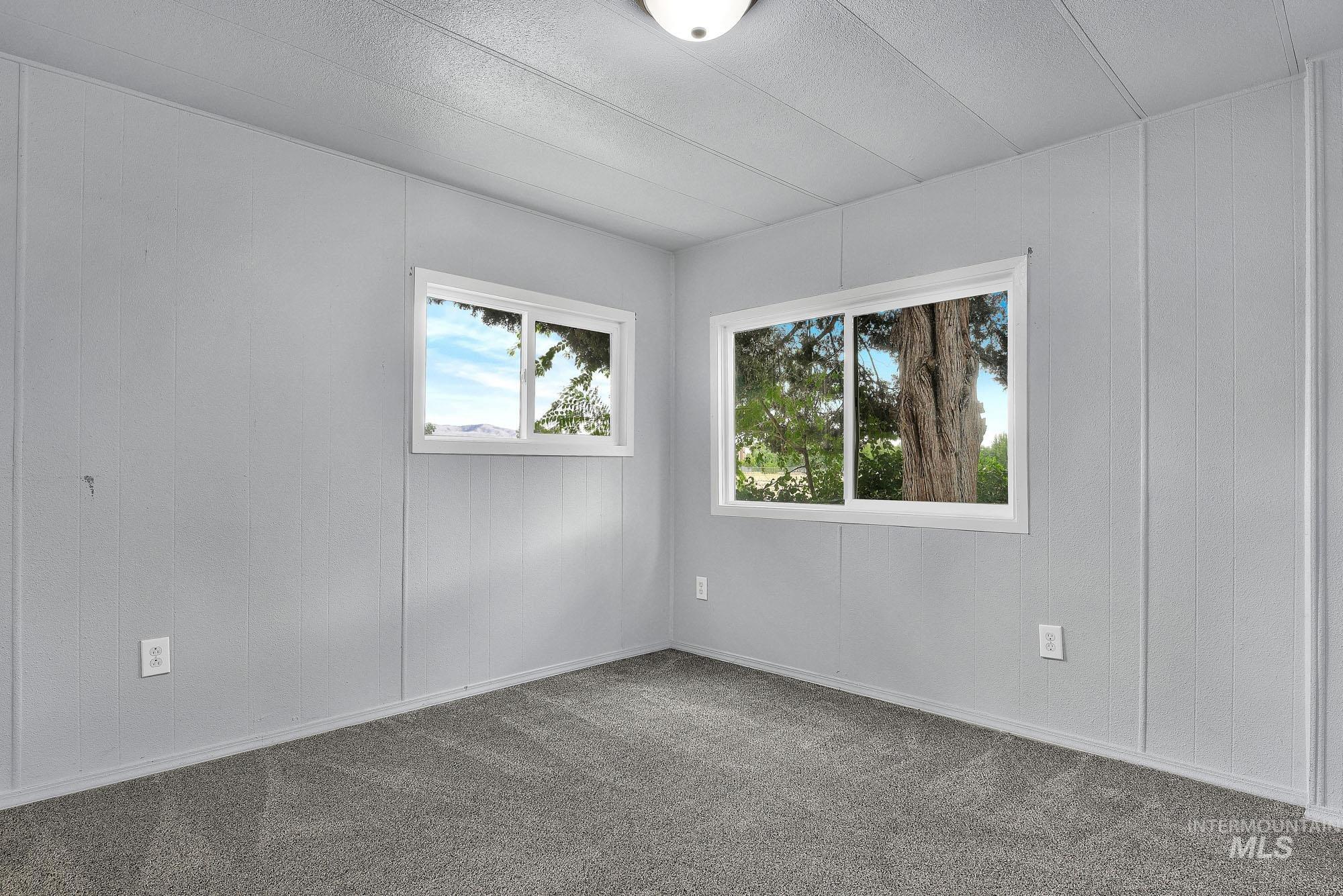 790 N Riviera Dr. Property Photo 16