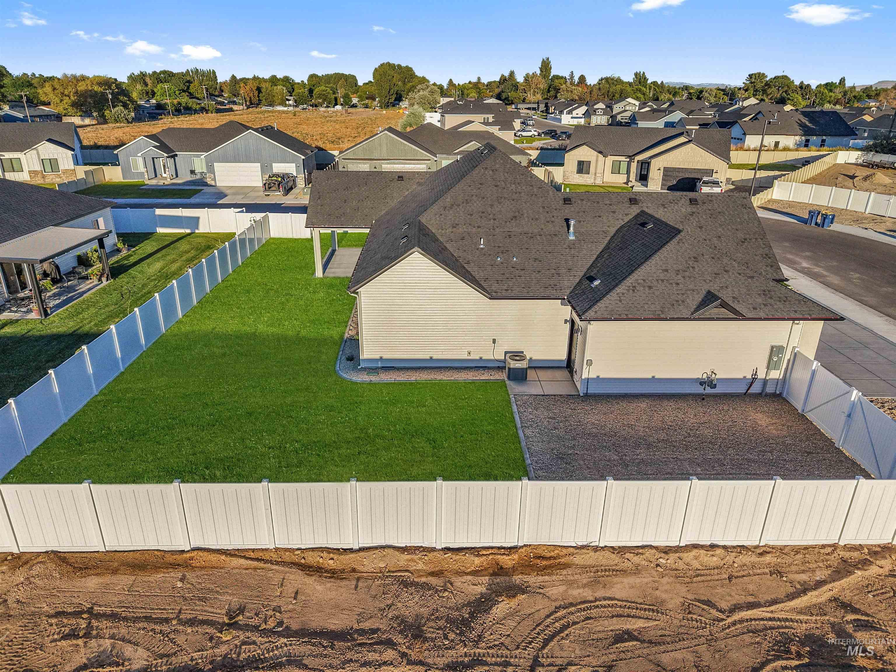 1102 Copper Dr Property Photo 30