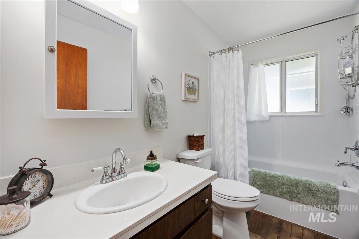 188 S Crystal Dr., Property Photo 13