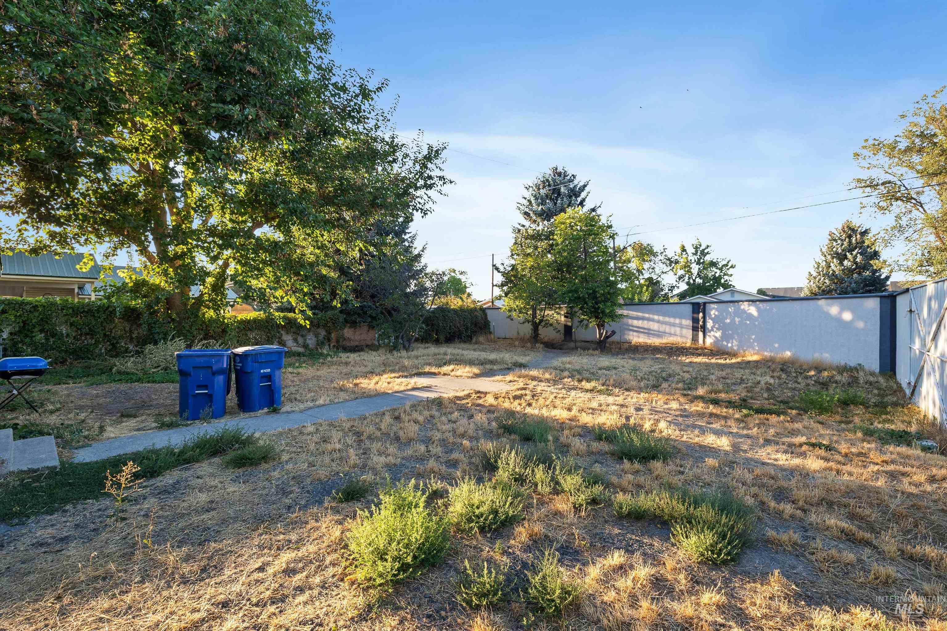 200 7th Ave W Property Photo 14