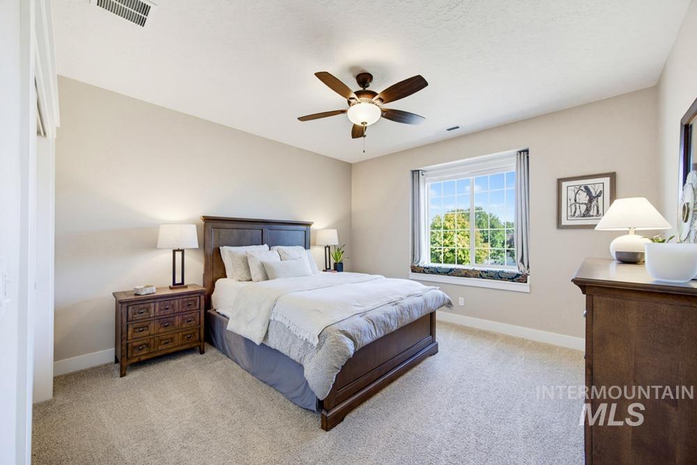 2595 E Mount Etna Dr Property Photo 16