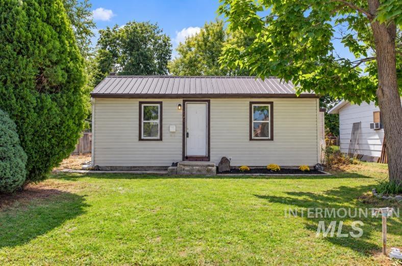 127 Shoshone Ave Property Photo 1