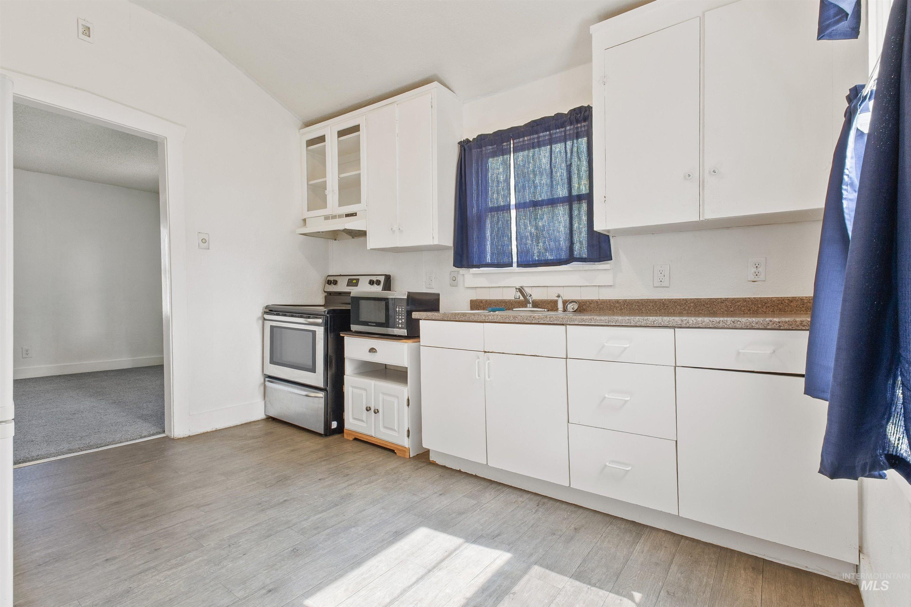 127 Shoshone Ave Property Photo 17