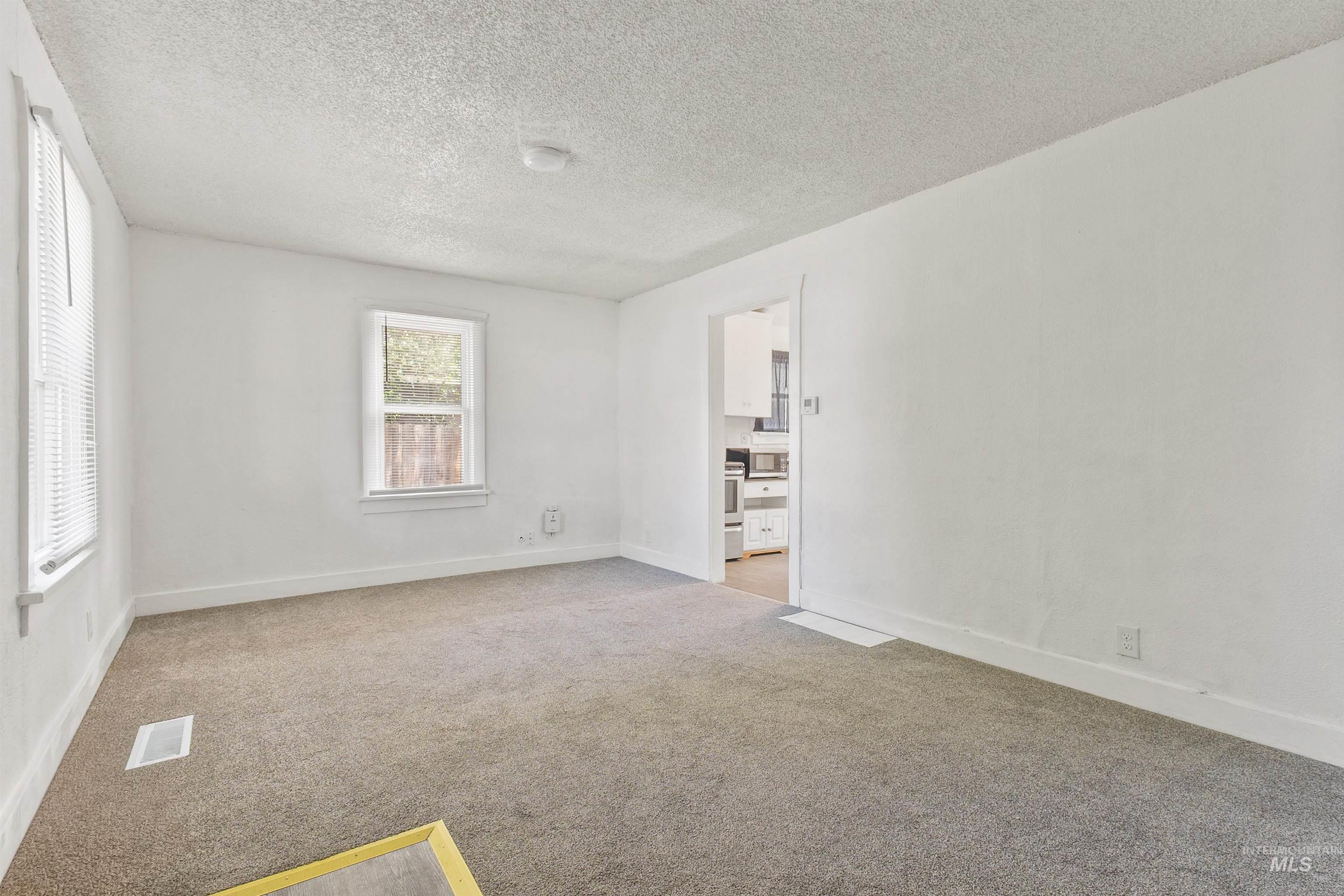 127 Shoshone Ave Property Photo 19