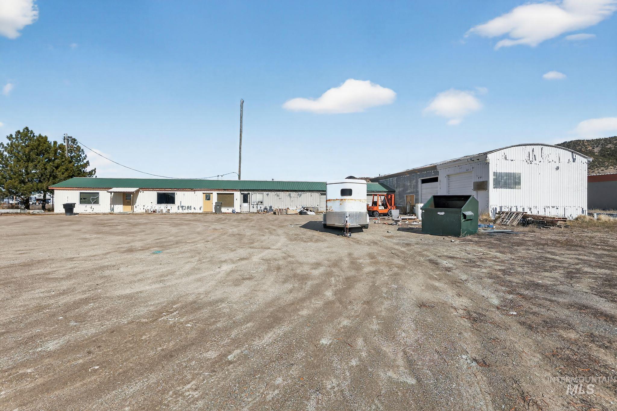 965 S Old Highway 191 Property Photo 40