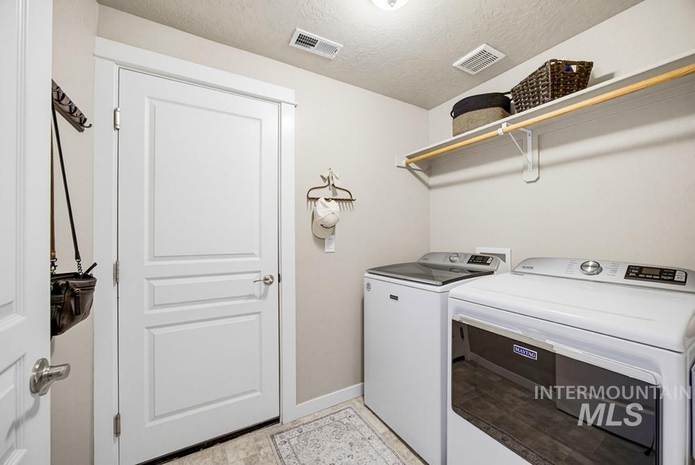 1060 E Sailer Shores St Property Photo 12