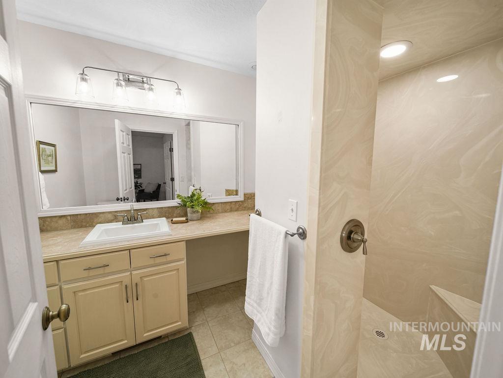 150 Toner Drive Property Photo 9