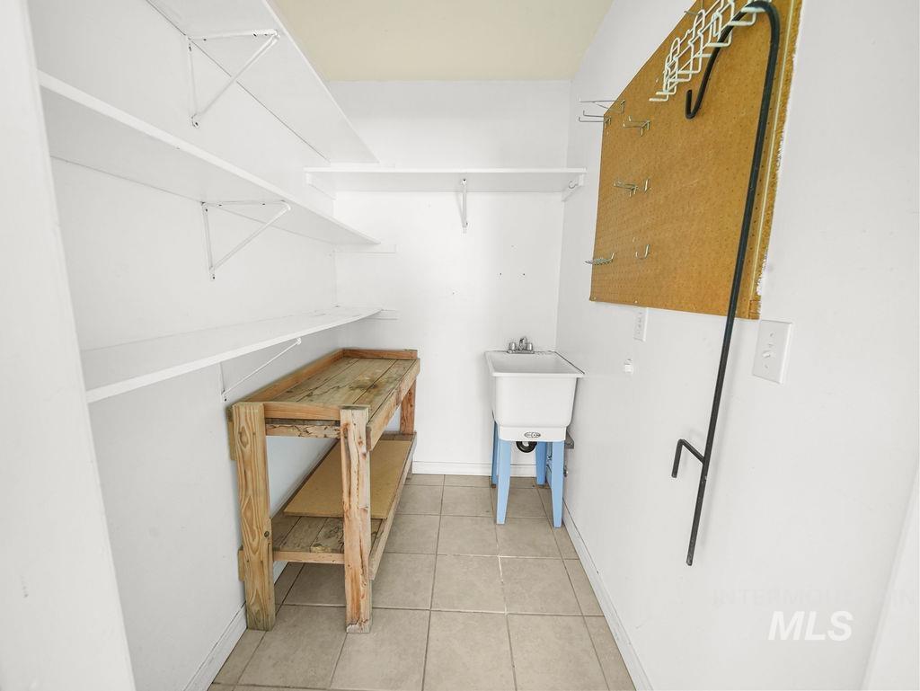150 Toner Drive Property Photo 21