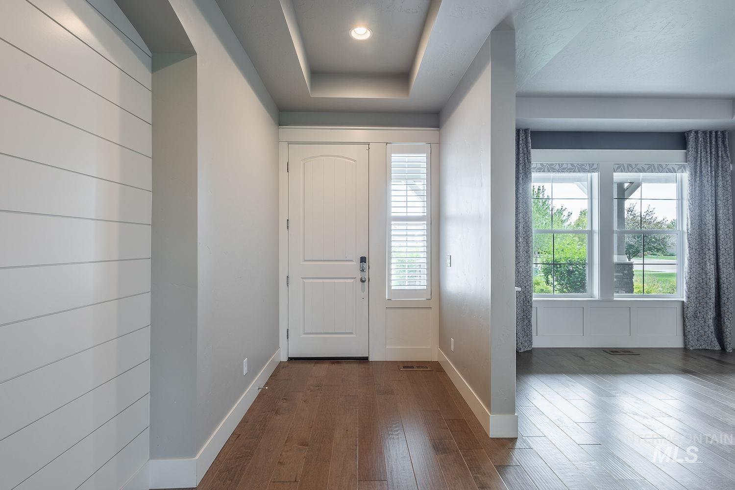 2097 N World Cup Way Property Photo 8
