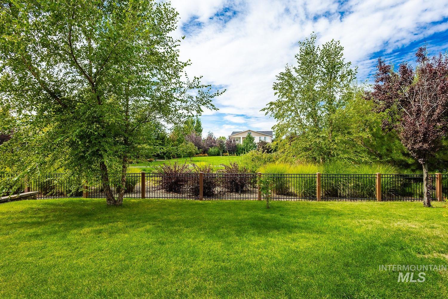 2097 N World Cup Way Property Photo 45