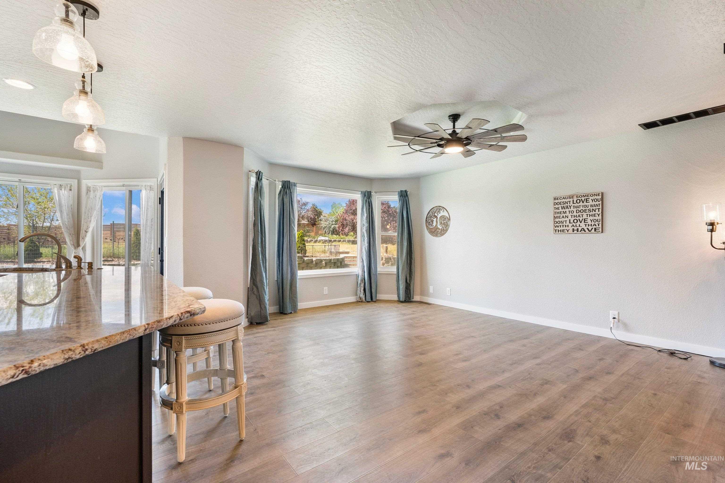 7657 Track Rd Property Photo 23