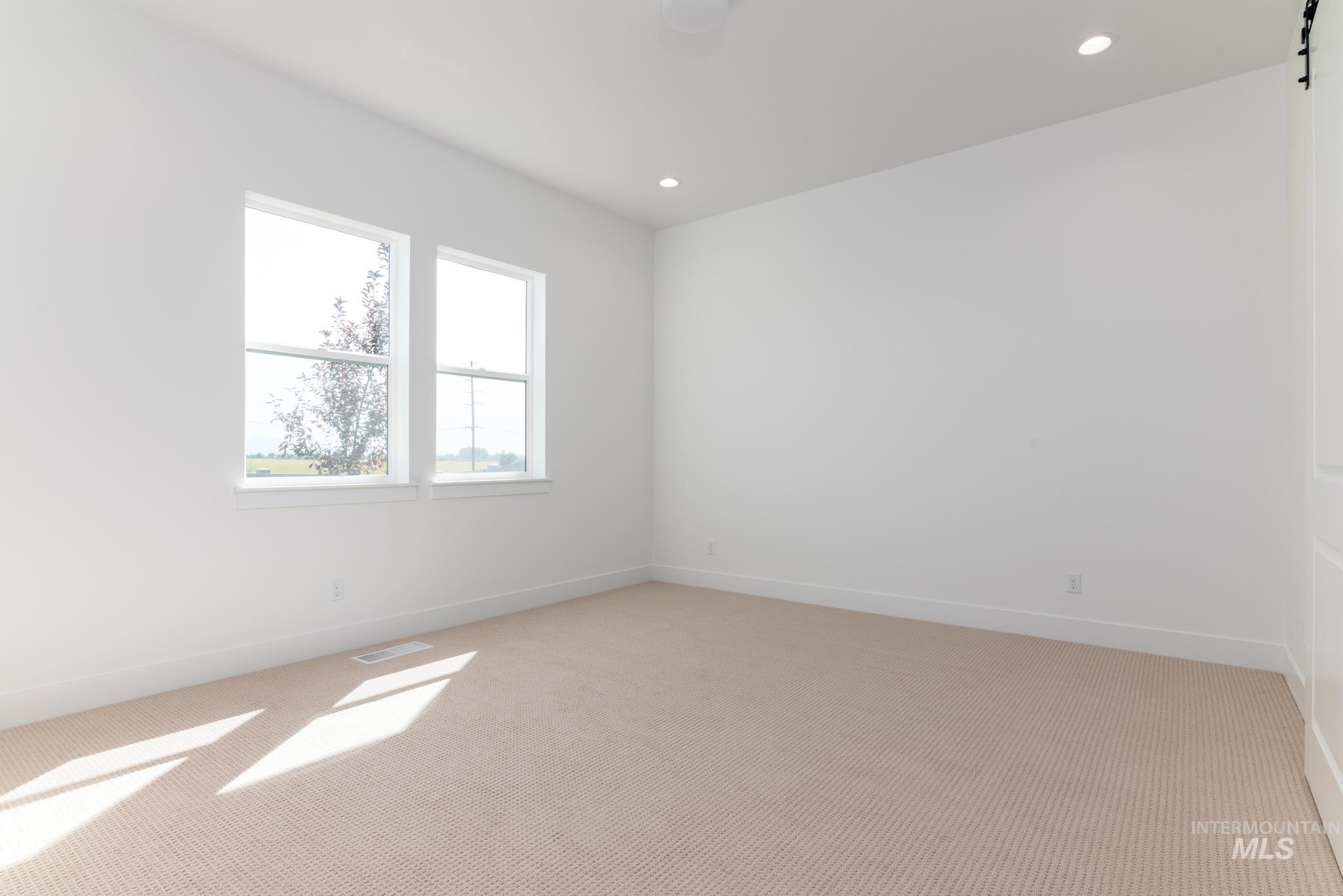 2712 N Leatherwood Ave Property Photo 7