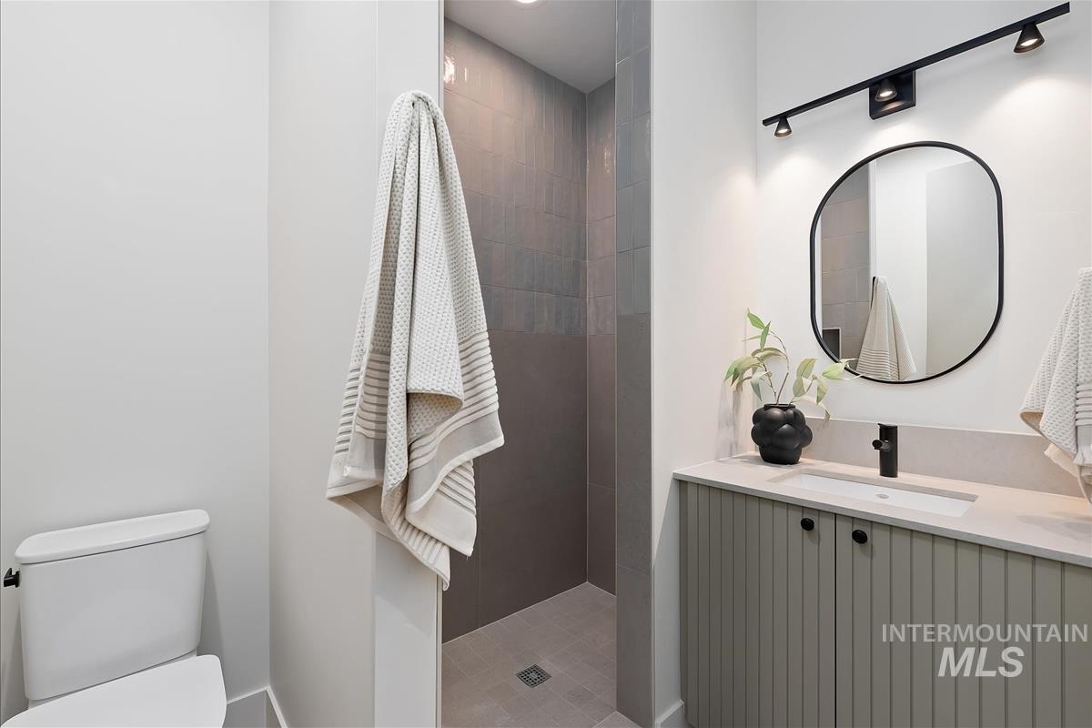 445 Joy Avenue Property Photo 35