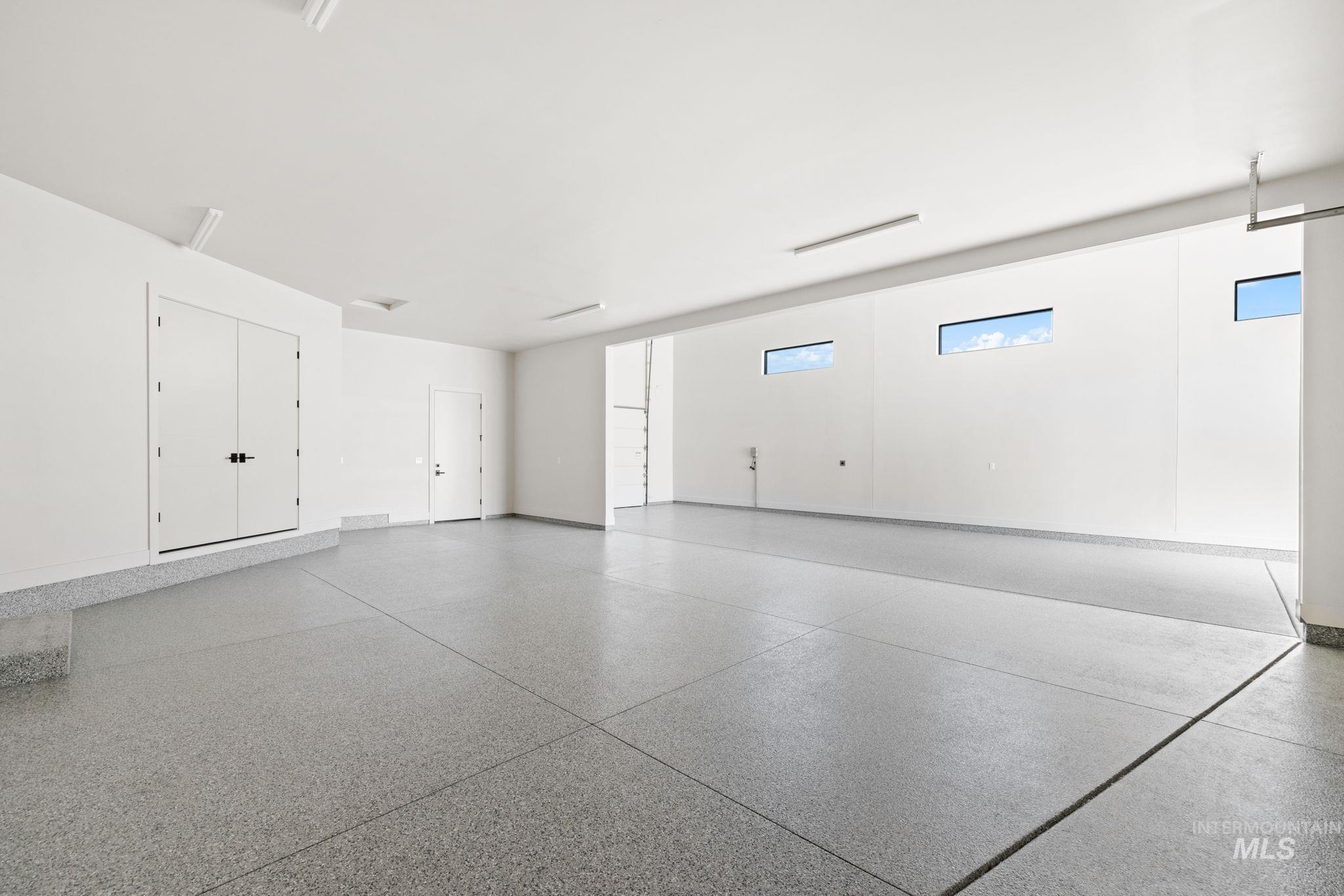 462 Founder Ave. Property Photo 45
