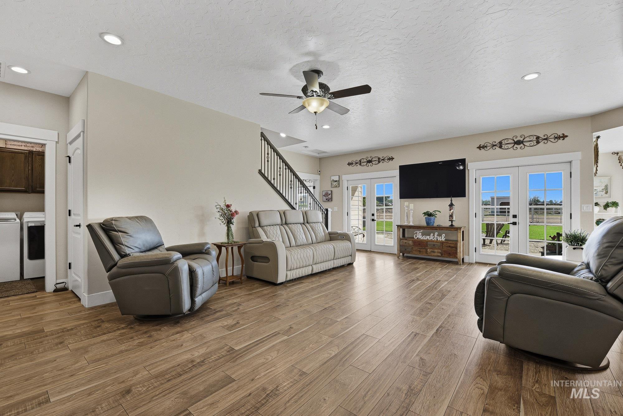 25810 Chandler Dr Property Photo 5