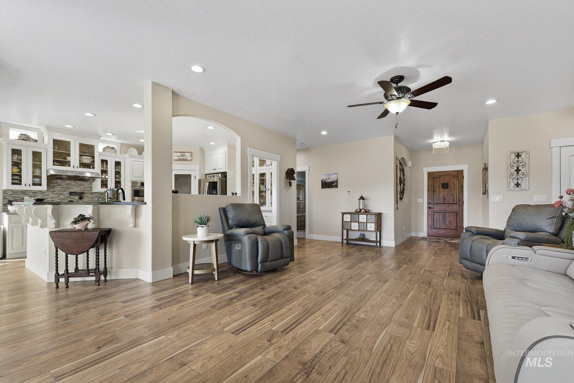 25810 Chandler Dr Property Photo 7