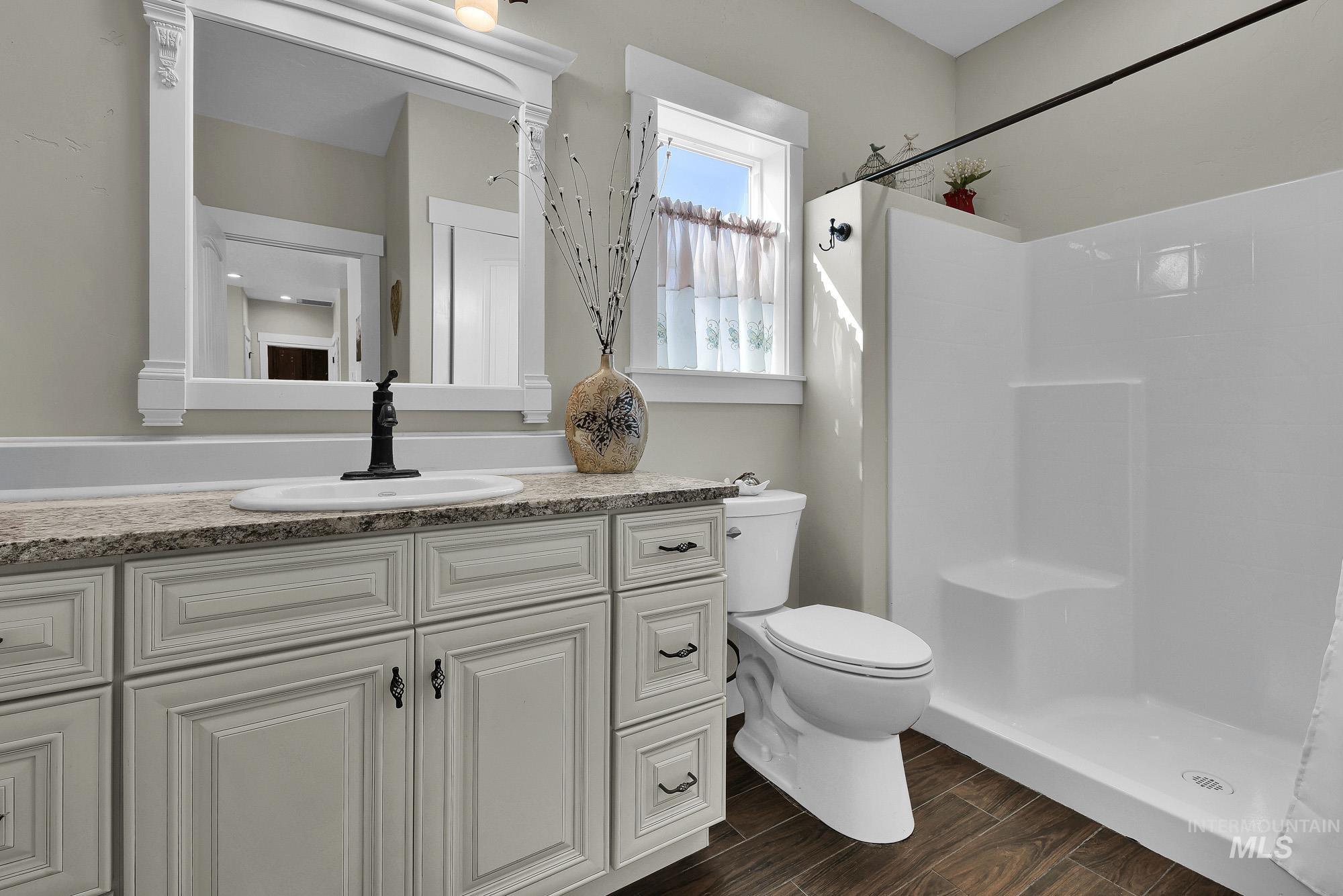 25810 Chandler Dr Property Photo 18