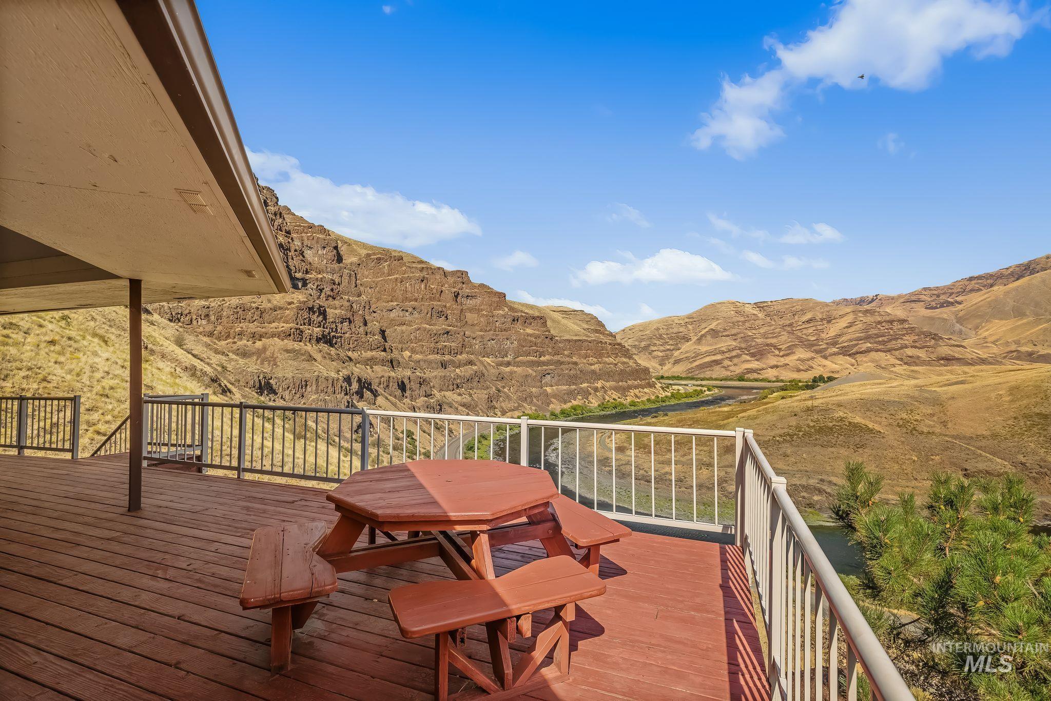 37896 Grande Ronde Property Photo 13
