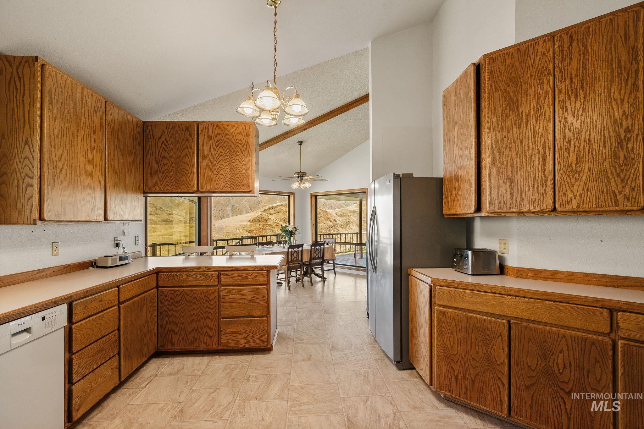 37896 Grande Ronde Property Photo 16