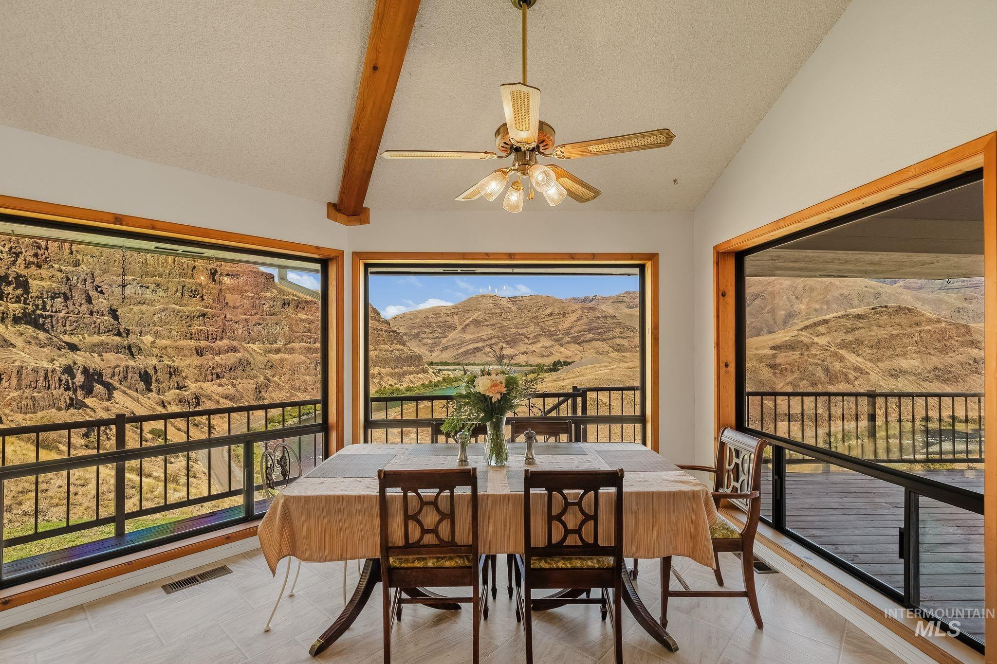 37896 Grande Ronde Property Photo 17