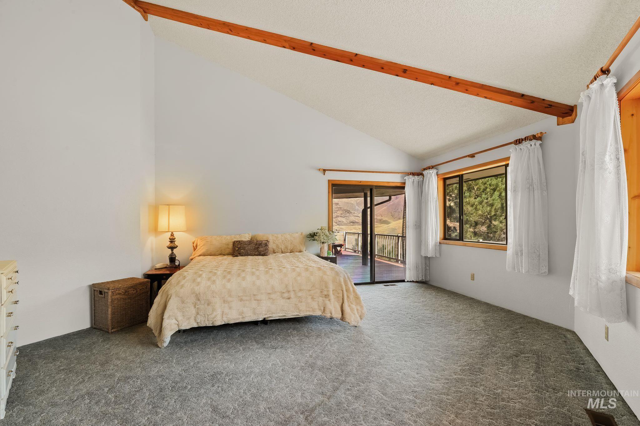 37896 Grande Ronde Property Photo 29