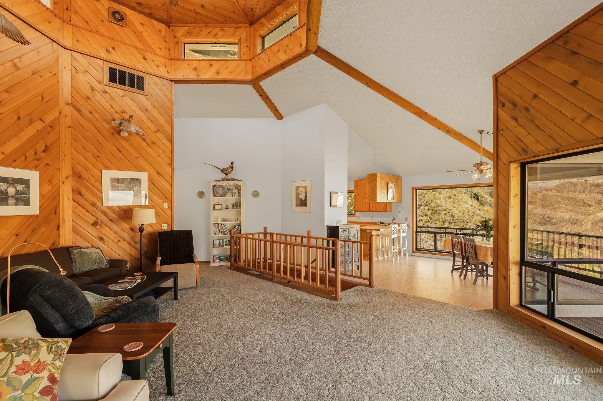 37896 Grande Ronde Property Photo 32