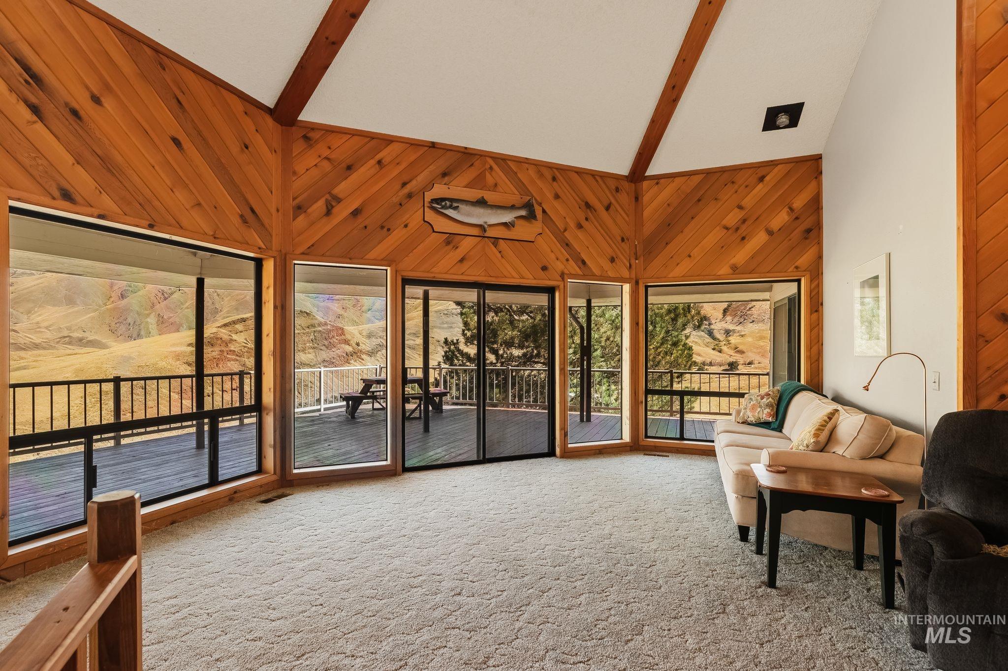 37896 Snake River Rd Property Photo 12