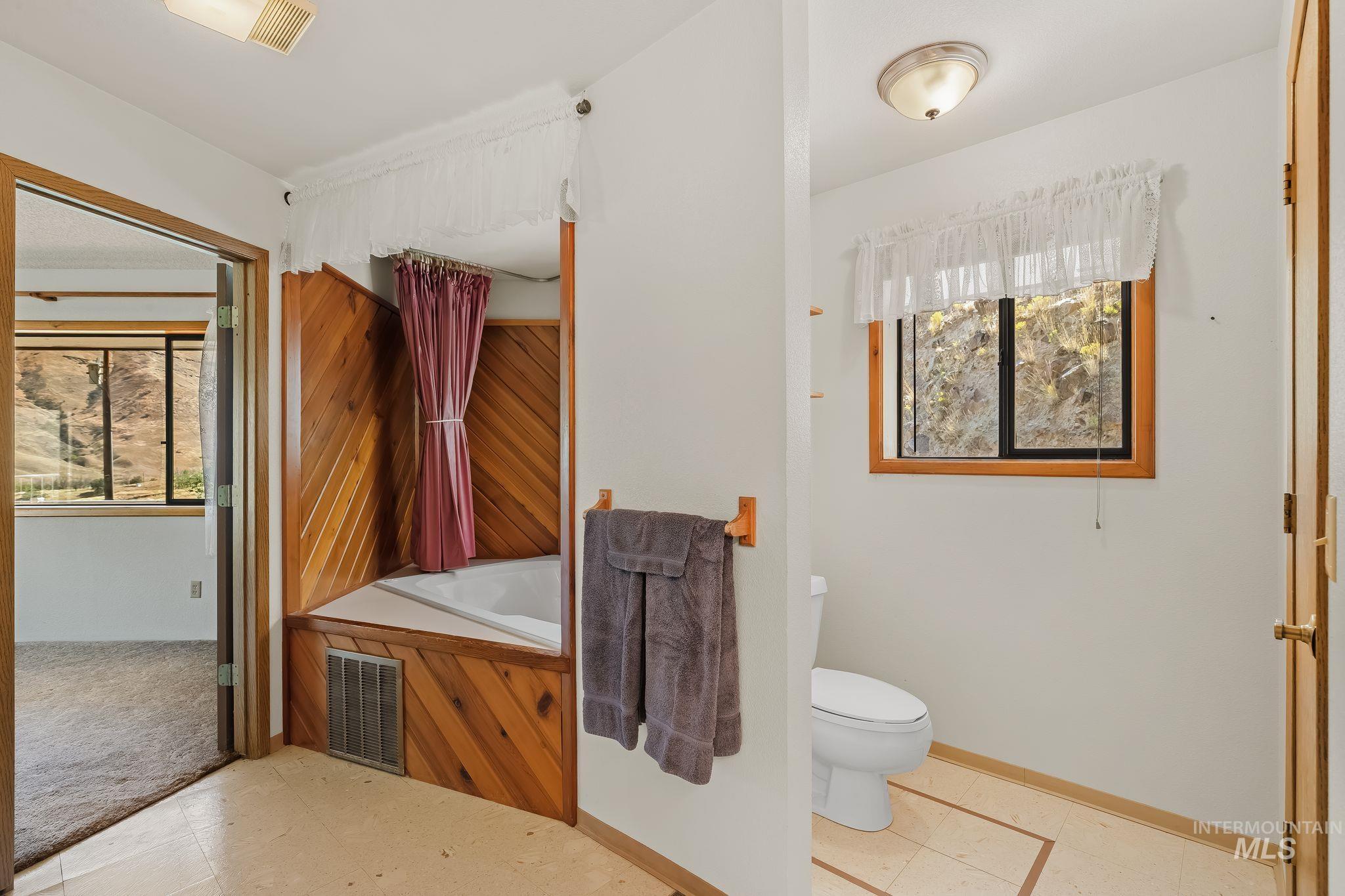 37896 Snake River Rd Property Photo 21