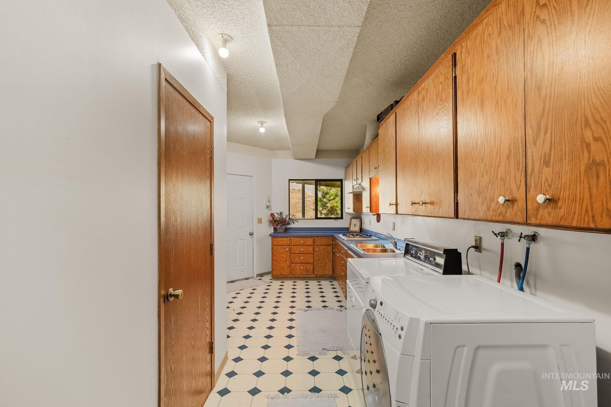37896 Snake River Rd Property Photo 27