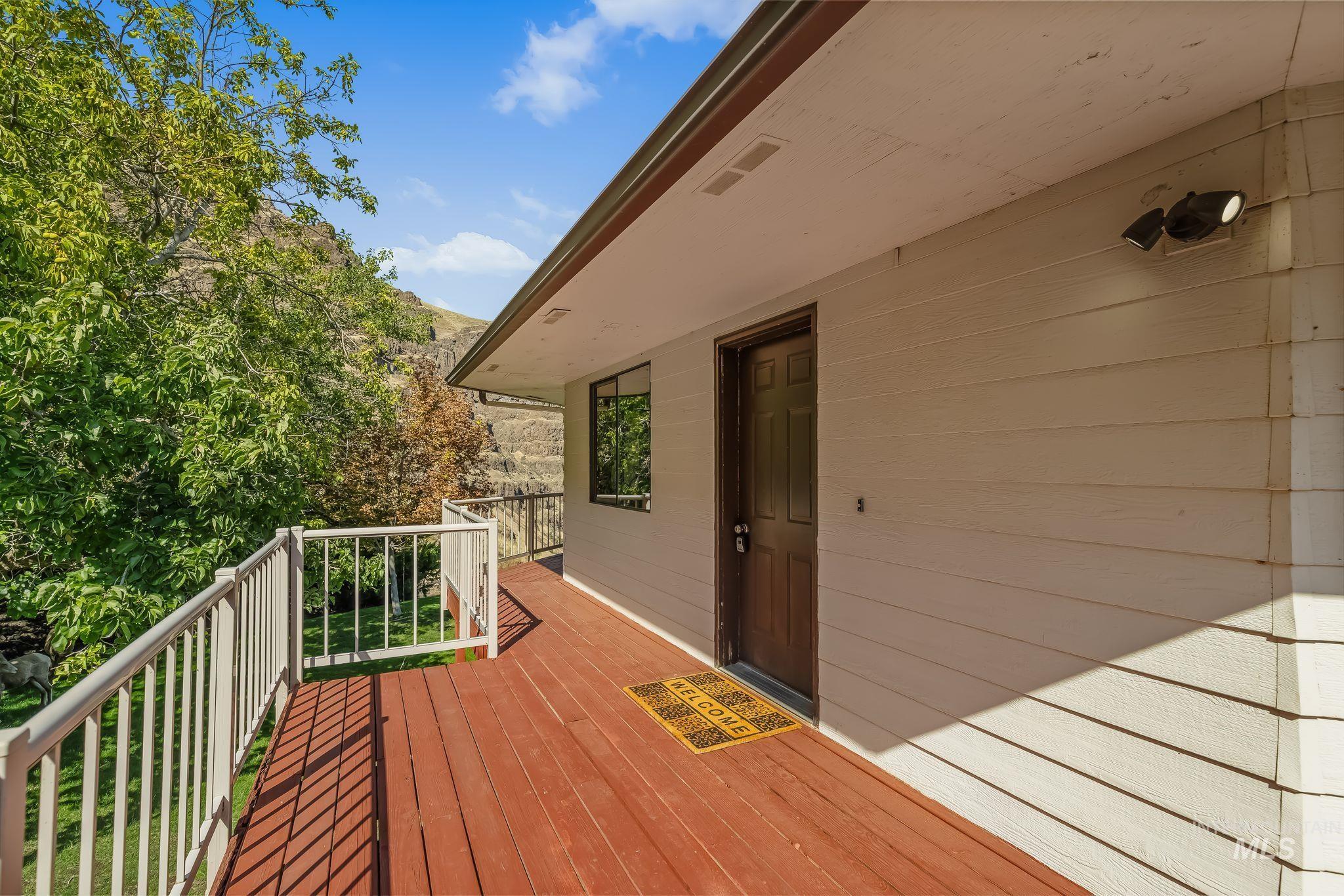 37896 Snake River Rd Property Photo 42
