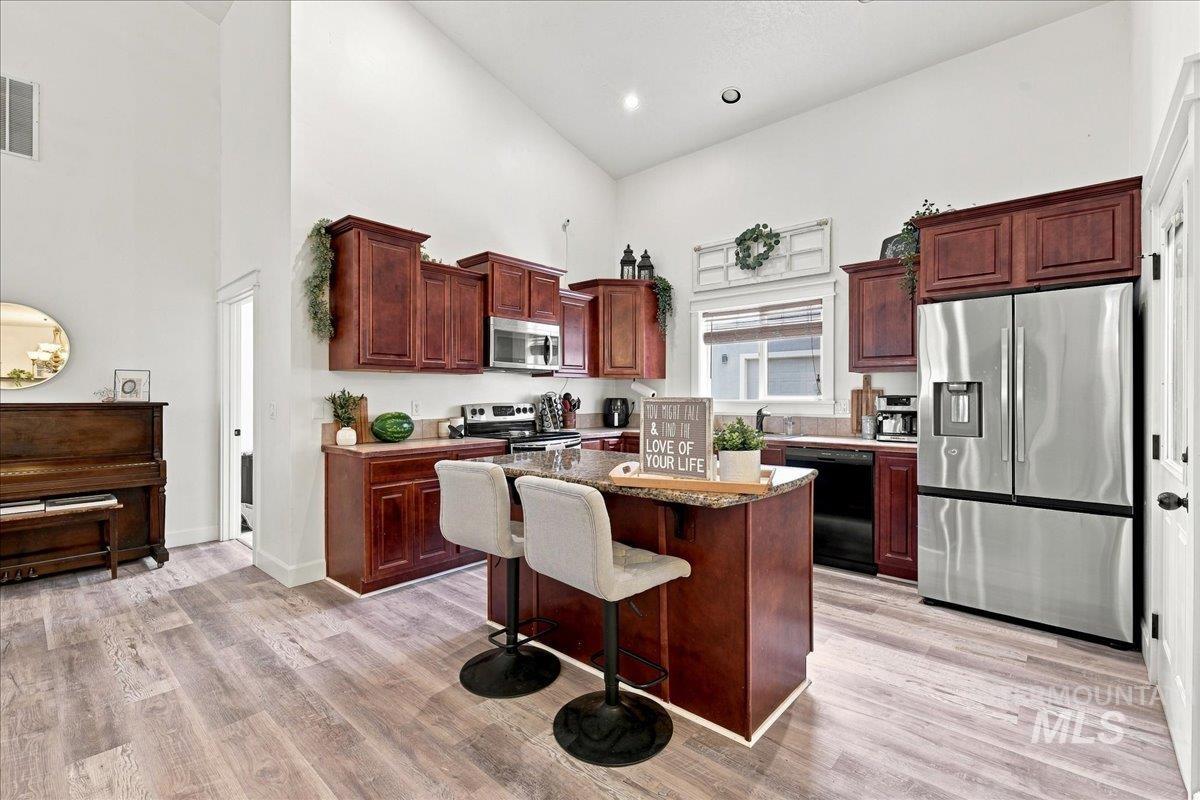 1408 Sandal Creek Property Photo 10