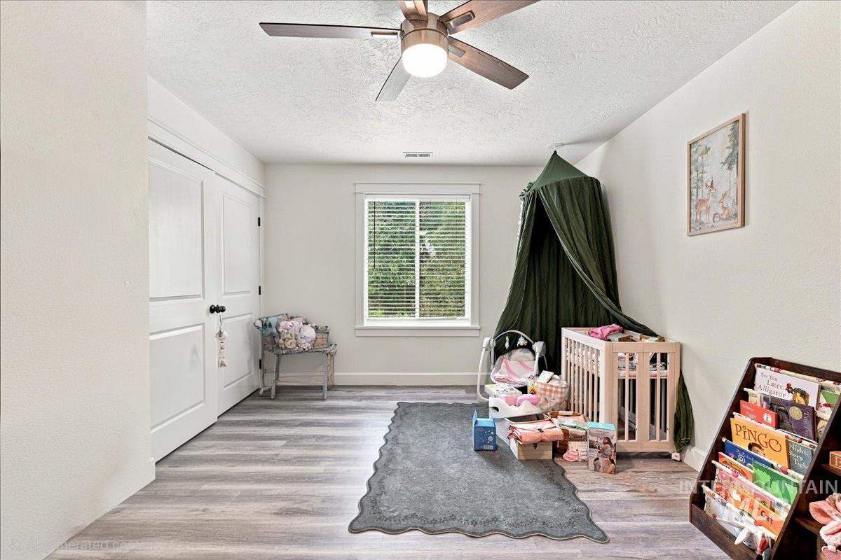 1408 Sandal Creek Property Photo 27