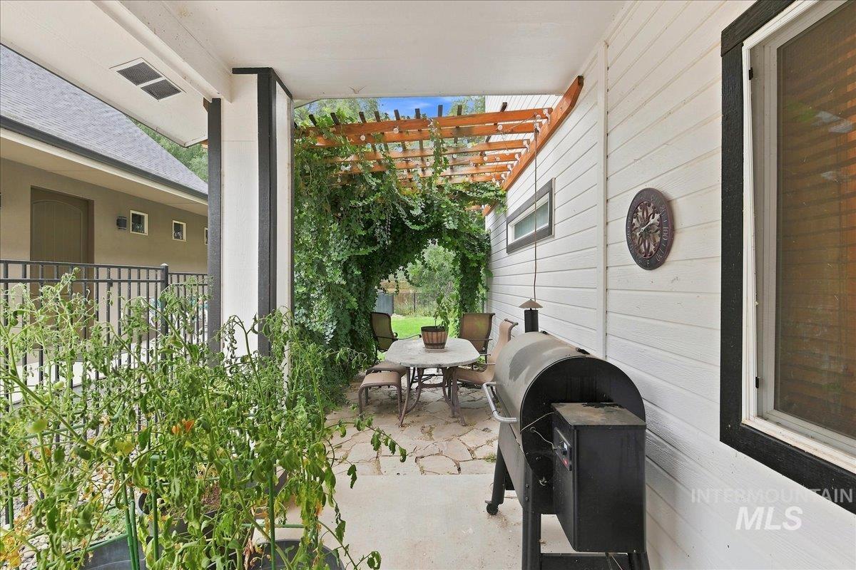 1408 Sandal Creek Property Photo 31