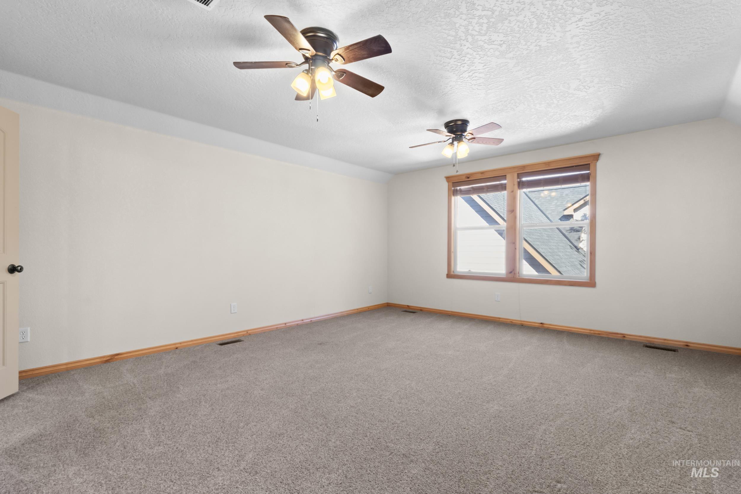 2341 E Meadowgrass St Property Photo 33
