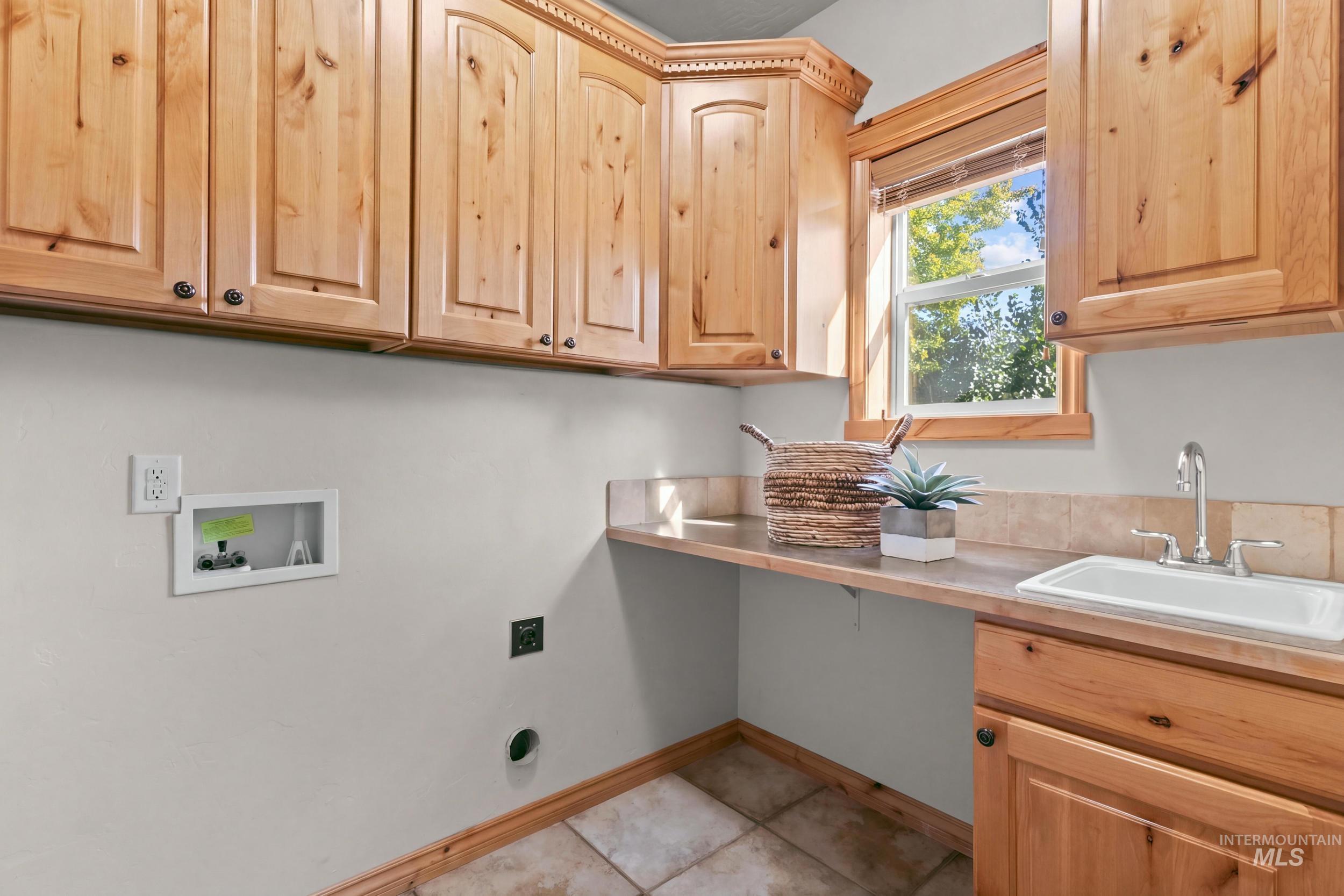 2341 E Meadowgrass St Property Photo 36