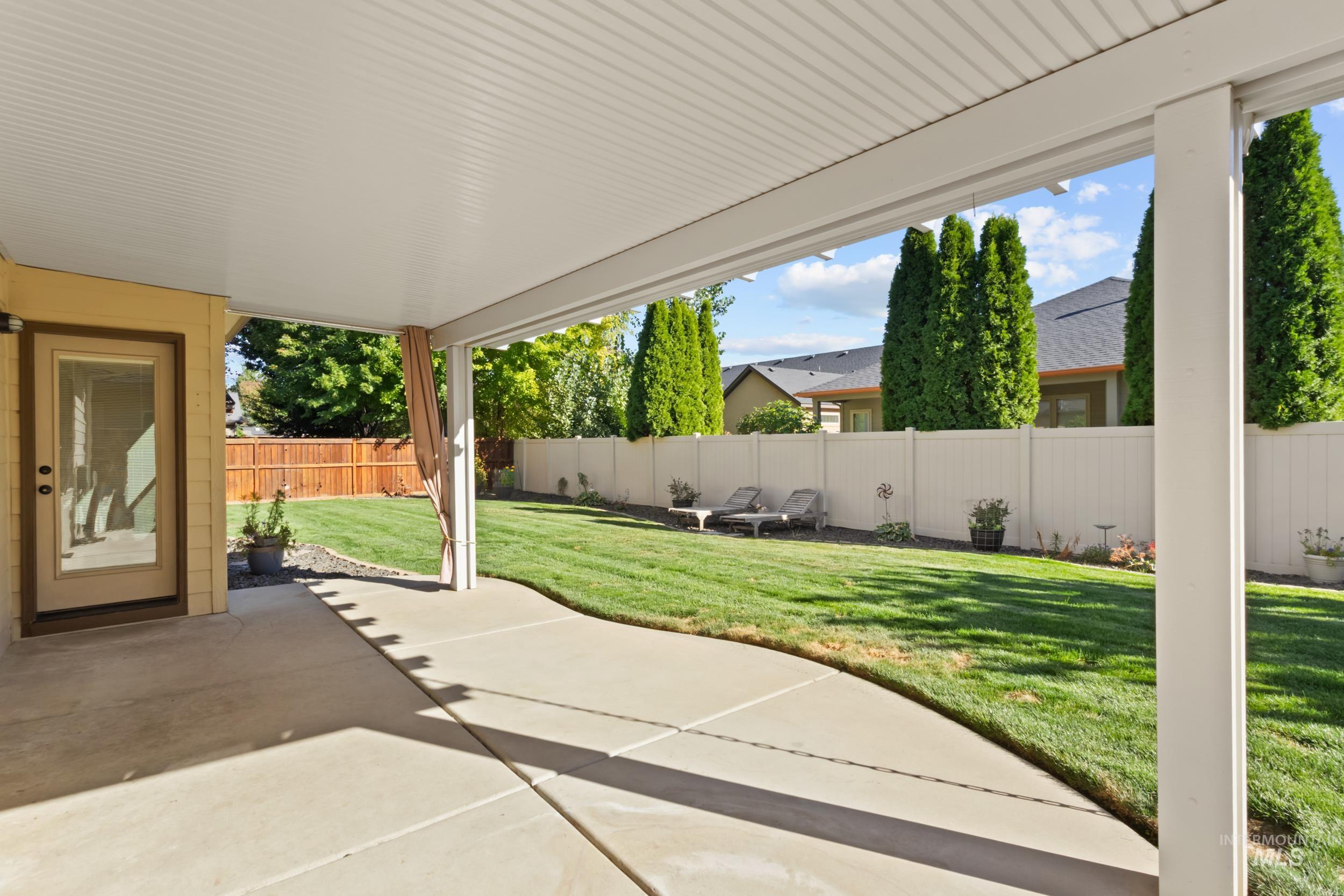 2341 E Meadowgrass St Property Photo 42