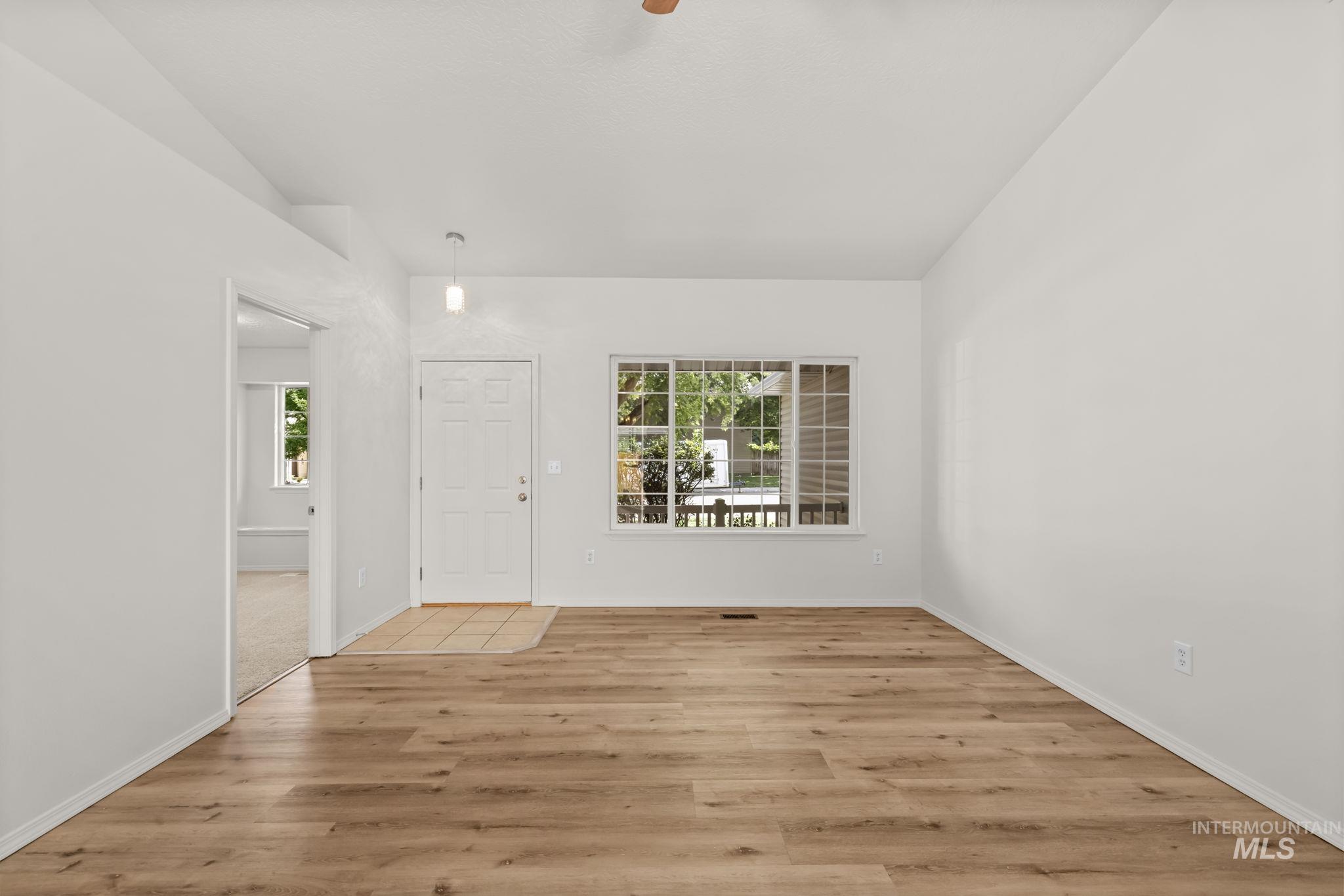 3291 S Capistrano Ave Property Photo 5