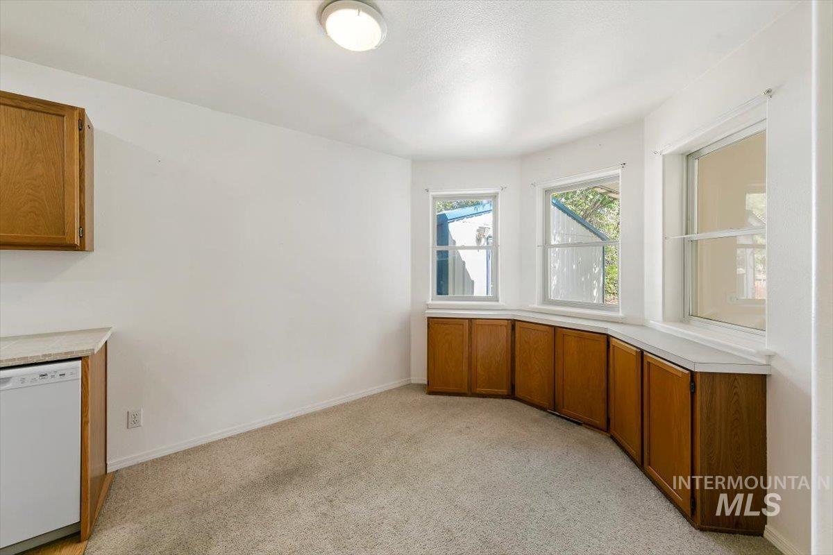 612 S Banner Street Property Photo 12
