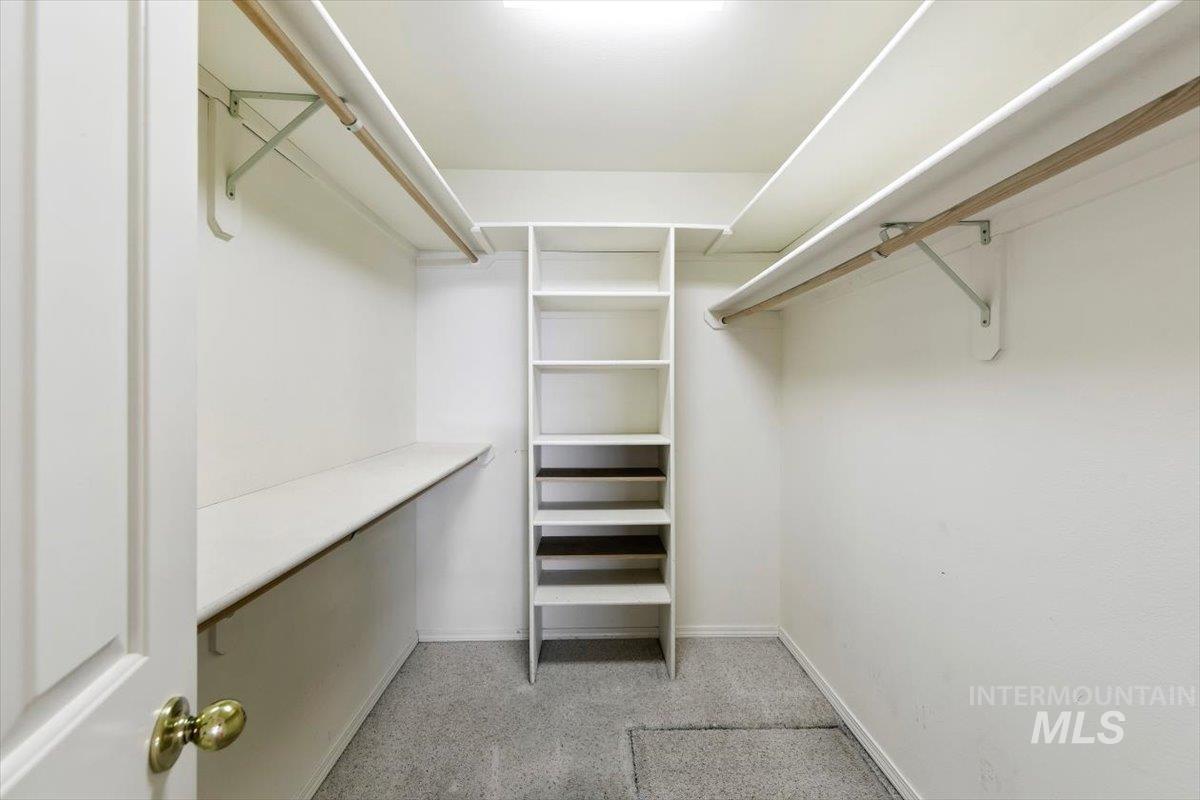 612 S Banner Street Property Photo 18