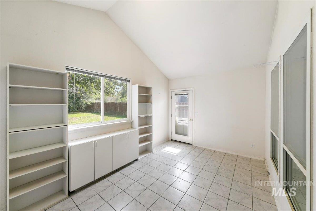 612 S Banner Street Property Photo 19