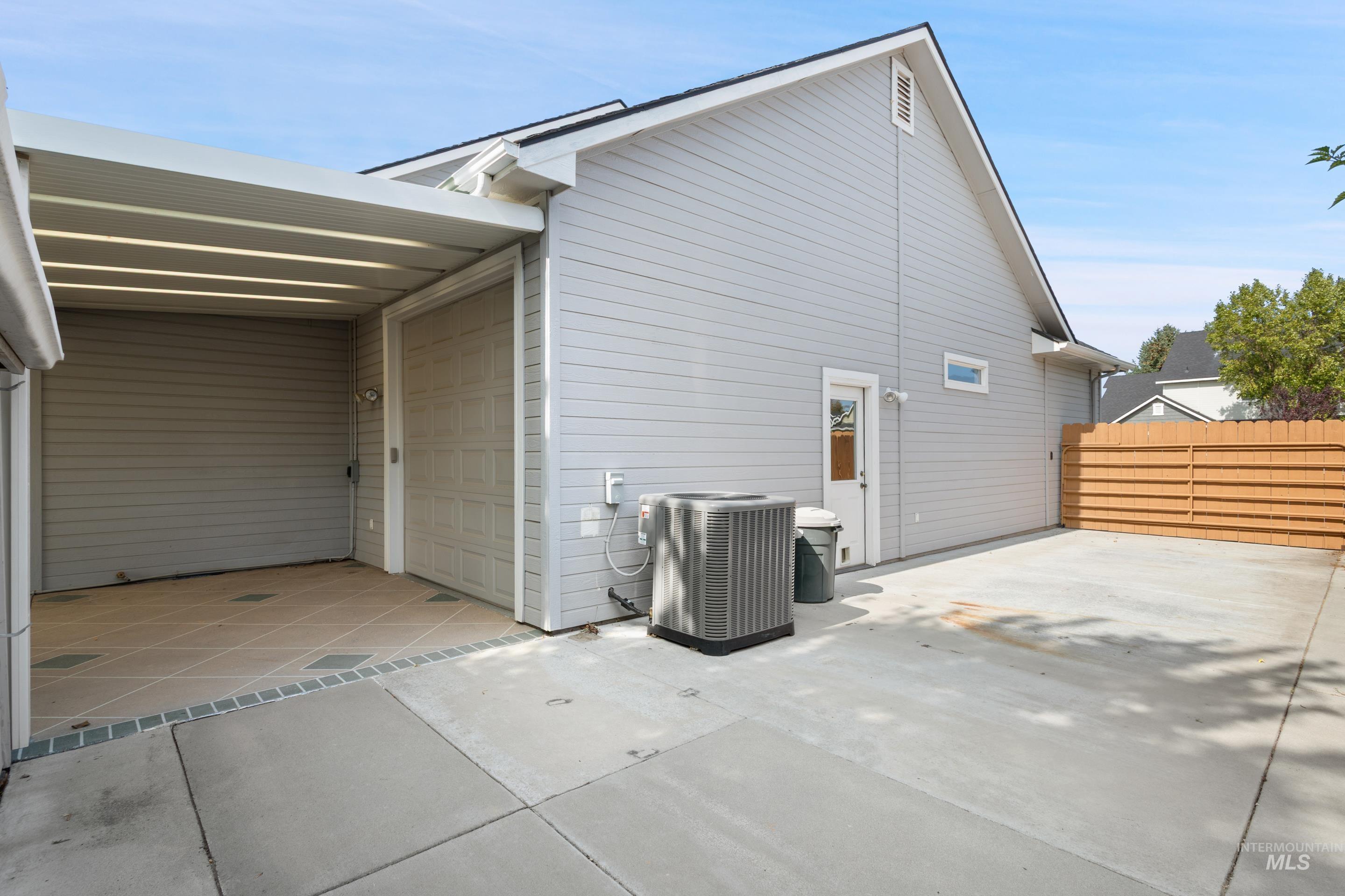 3047 S Tagish Way Property Photo 6